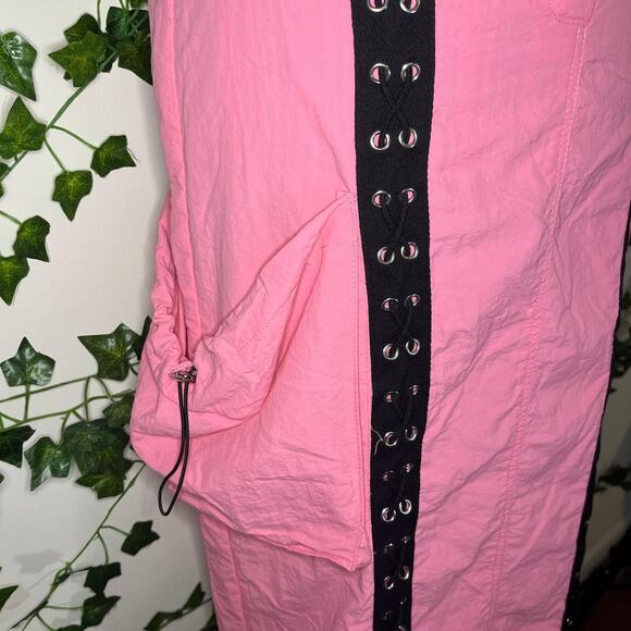 Pink and black corset gothic - Picture 2 of 3